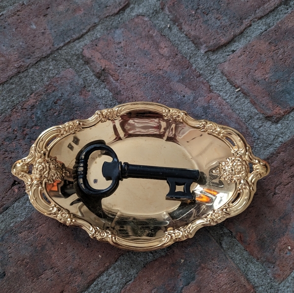 Gold plated dish - Picture 1 of 2
